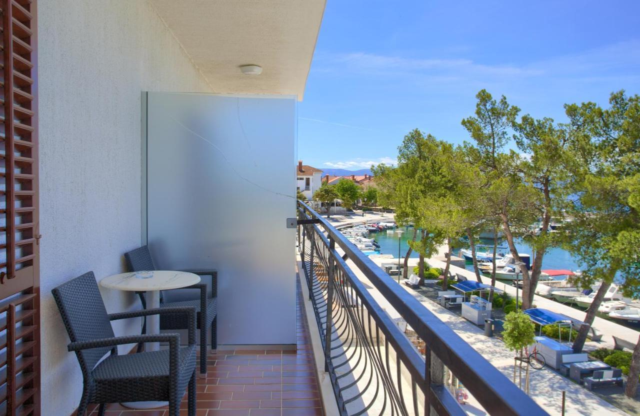 נייביצה Apartments Dundo מראה חיצוני תמונה
