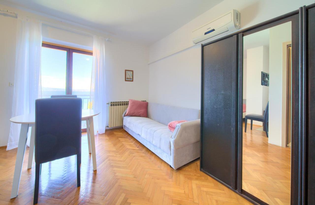 נייביצה Apartments Dundo מראה חיצוני תמונה