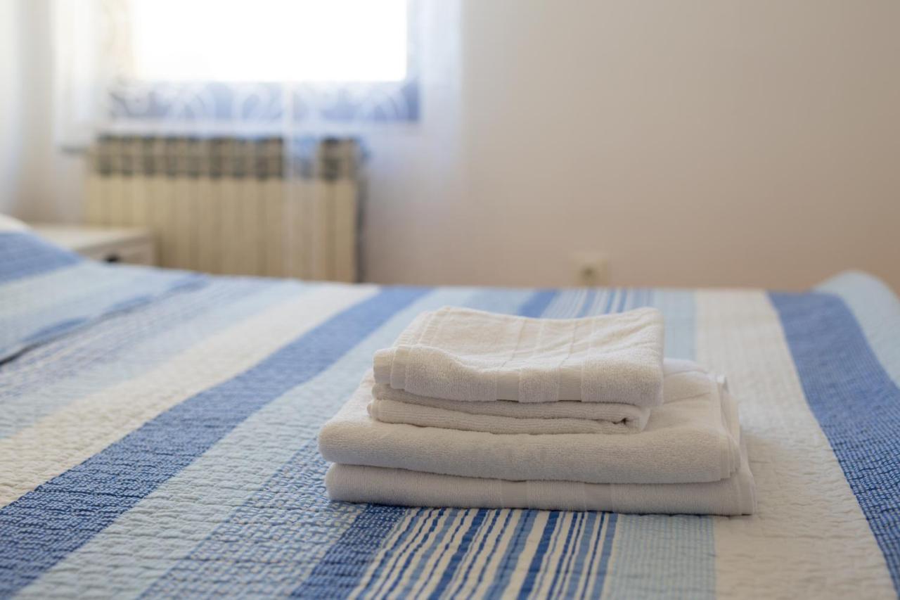 נייביצה Apartments Dundo מראה חיצוני תמונה