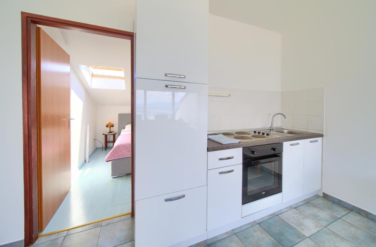 נייביצה Apartments Dundo מראה חיצוני תמונה