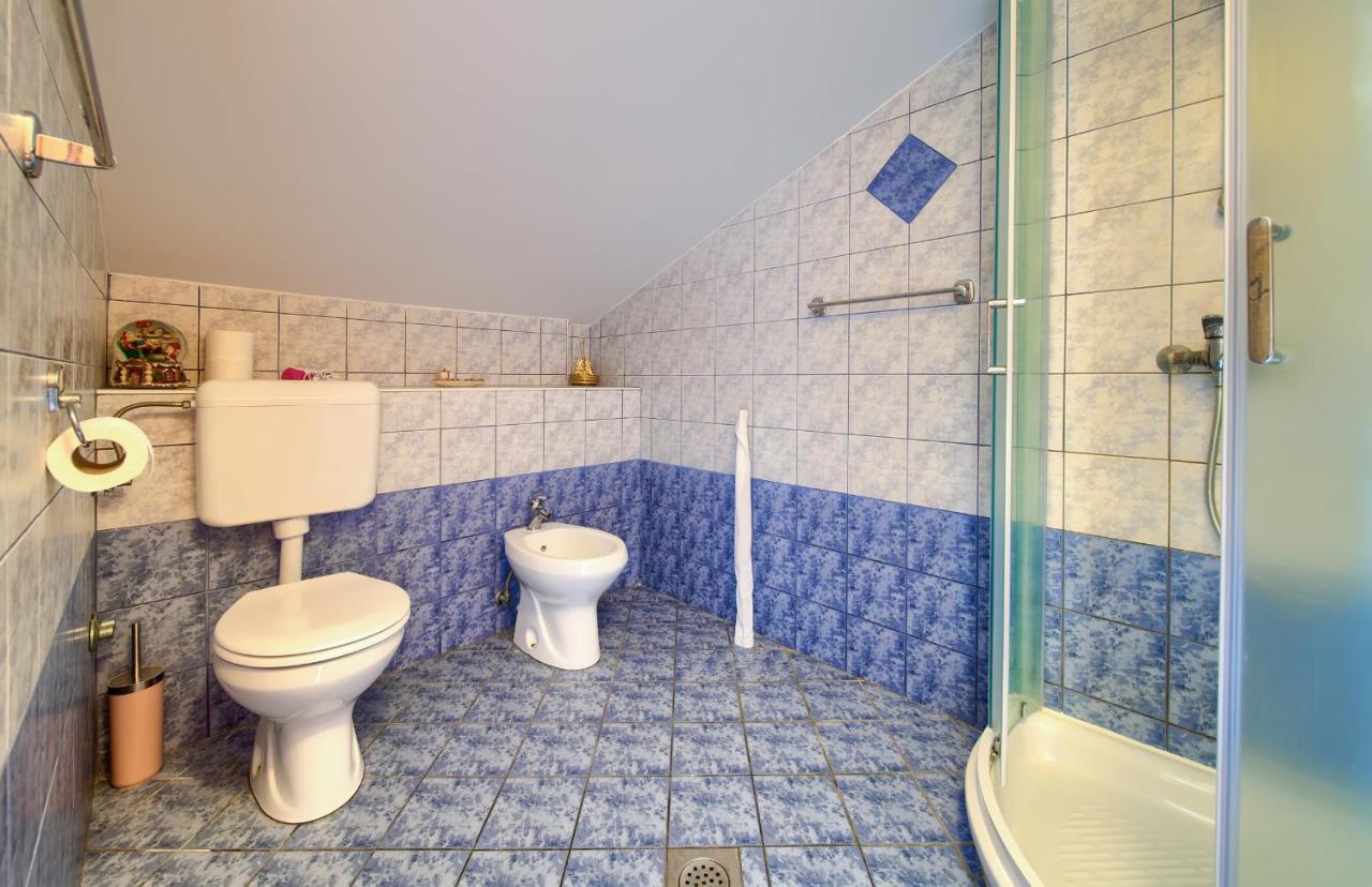 נייביצה Apartments Dundo מראה חיצוני תמונה