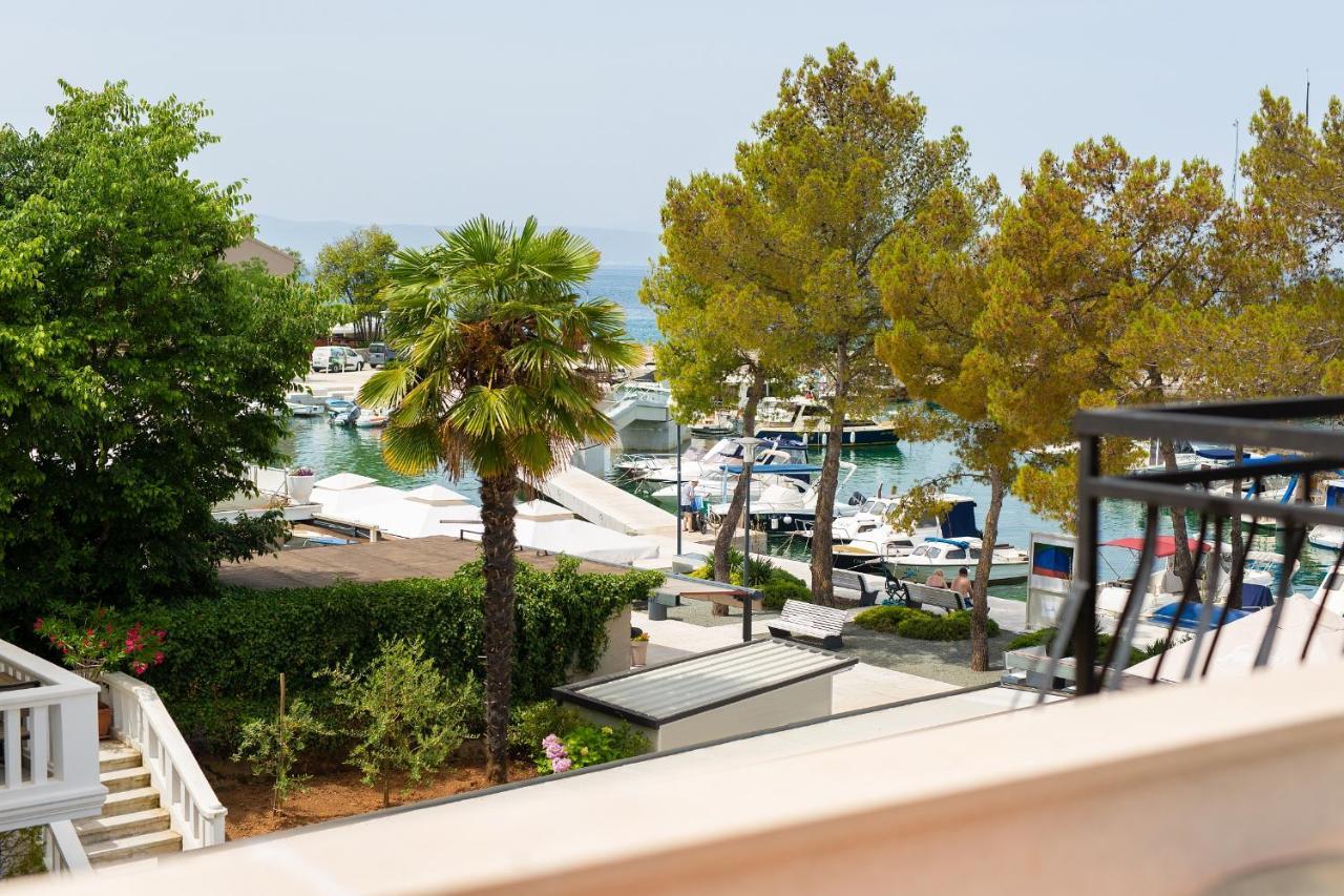 נייביצה Apartments Dundo מראה חיצוני תמונה