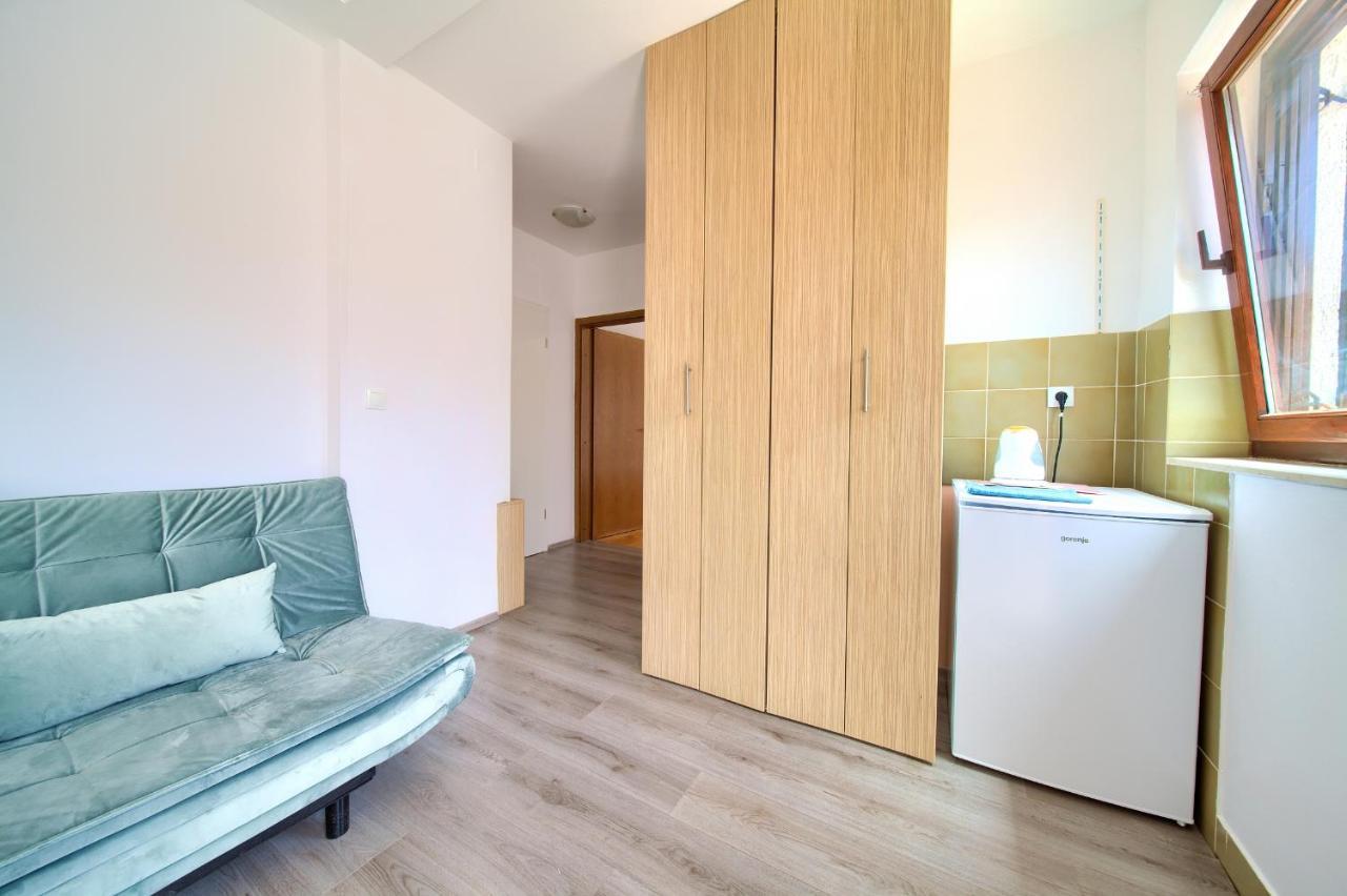 נייביצה Apartments Dundo מראה חיצוני תמונה