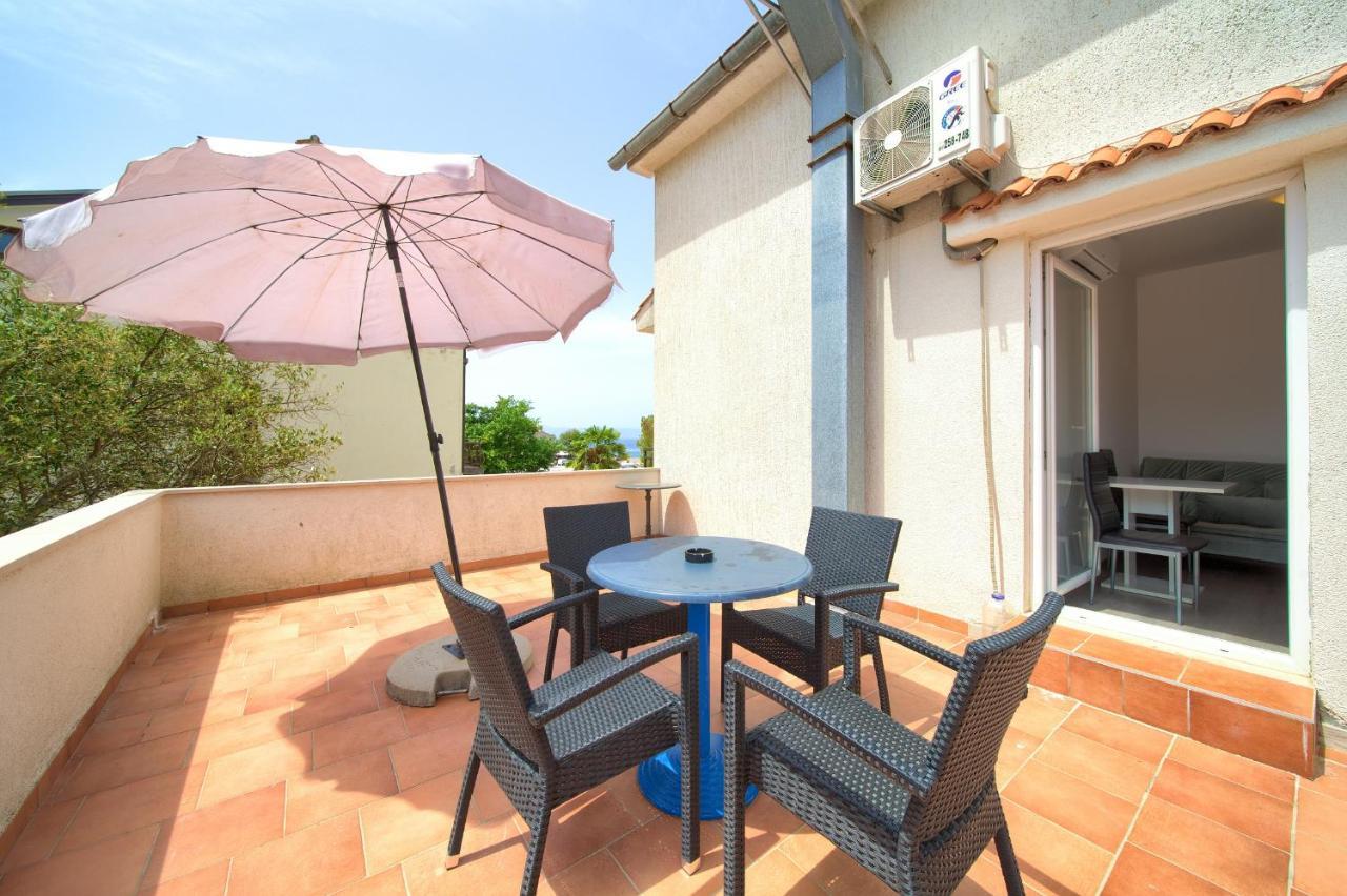 נייביצה Apartments Dundo מראה חיצוני תמונה