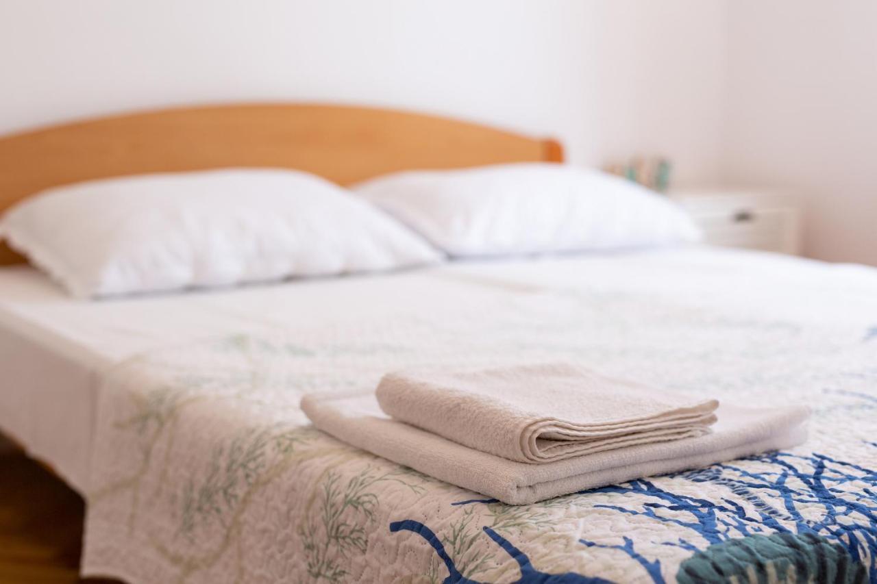 נייביצה Apartments Dundo מראה חיצוני תמונה
